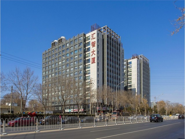 宁德水泥防撞墩施工